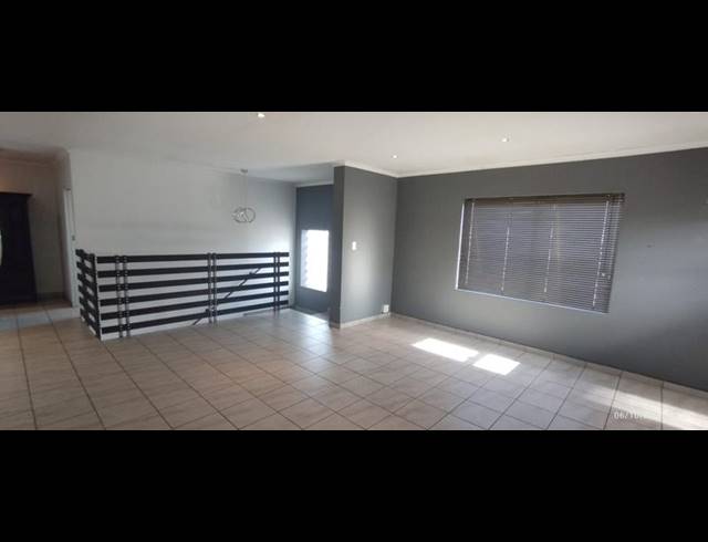 1 BEDROOM PROPERTY TO RENT IN LYNNWOOD